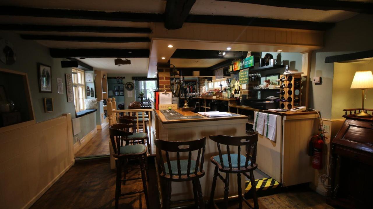The White Lion At Wicken Bed & Breakfast Milton Keynes Exterior photo